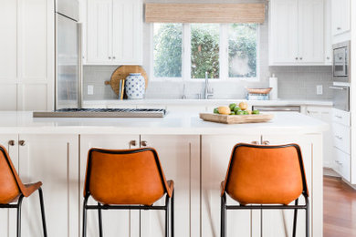 Kitchen - kitchen idea in Sacramento