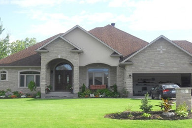 Exterior home idea in Ottawa