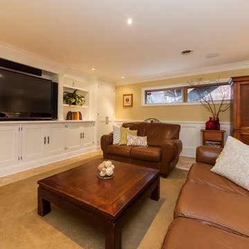 Lincoln Park Townhouse Family Room