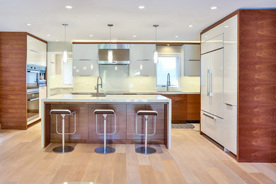 Inspiration for a contemporary kitchen remodel in San Francisco