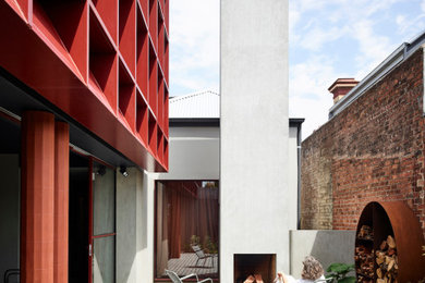 Photo of a contemporary courtyard stone landscaping in Los Angeles.