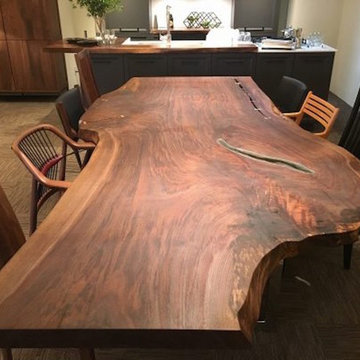 無垢一枚板で、世界に一つだけのフルオーダーキッチン