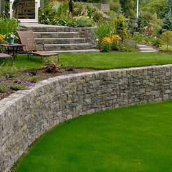 Retaining Wall - Landscaping Stones And Pavers