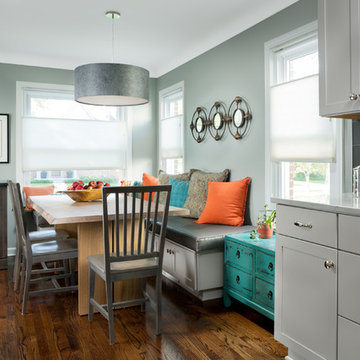 Comfort and Style in Green and Gray