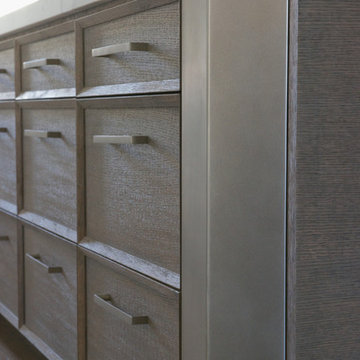 DEANE -Sculpted Oak