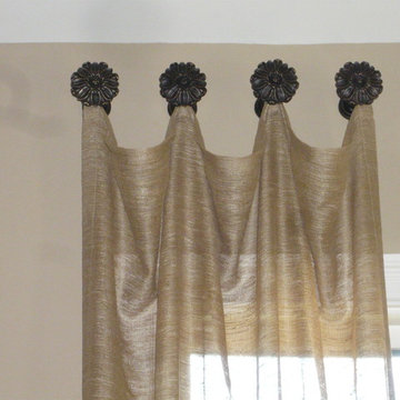 SHARP HOME KEEPING ROOM sheer drapes on medallions