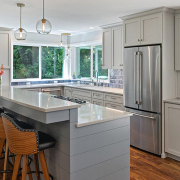 Warm Contemporary Kitchen