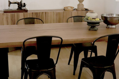 Ispirazione per una sala da pranzo industriale