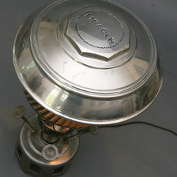Keith Stone "Lincoln lamp" - Sculptures