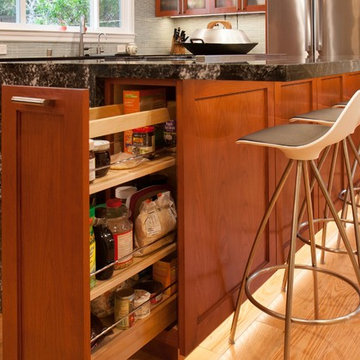 Pullout cupboards not blocked by bar stools
