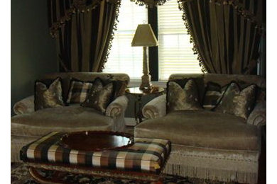 Inspiration for a timeless bedroom remodel in Miami