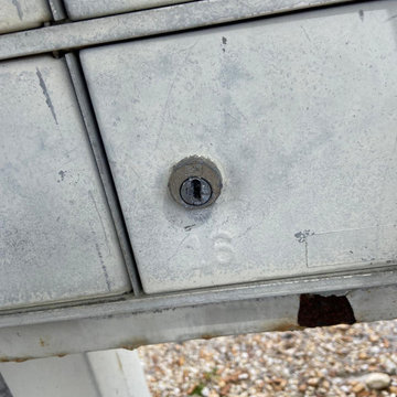 Mailbox lock