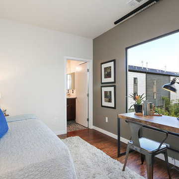 Loft-Style Townhome in West Oakland