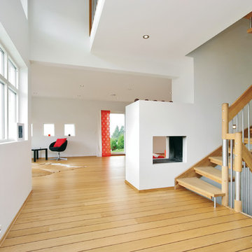STAIRS, CORRIDORS & ENTRANCES / ENTRADAS, PASILLOS Y ESCALERAS