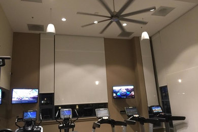 Home gym - contemporary home gym idea in San Francisco