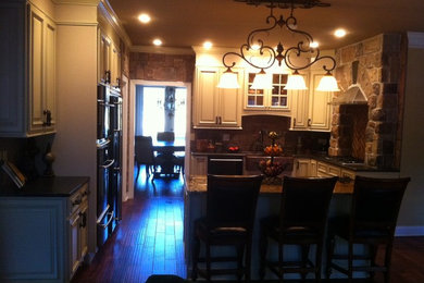 Kitchen - traditional kitchen idea in Other