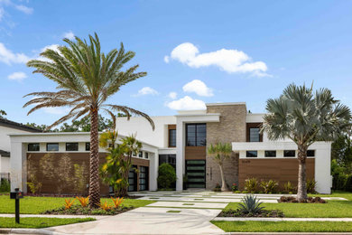 Modern exterior home idea in Orlando