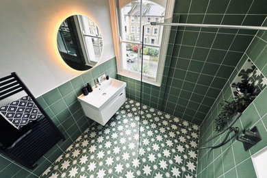 Photo of a contemporary bathroom in London.