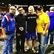 Esy Mike's photo