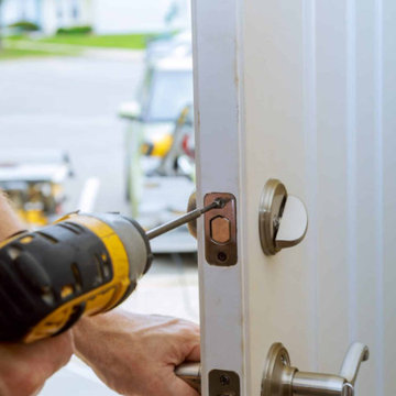 Reasons to Hire a Lock Installation Service in Newark for Your Commercial Space