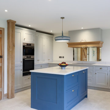 In-frame Shaker Kitchen in Light Grey and Airforce Blue
