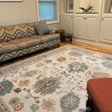 South Carolina midcentury modern living room design inspired with Oushak Rug!