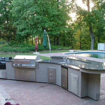 Outdoor Kitchen w/ Good one Smoker