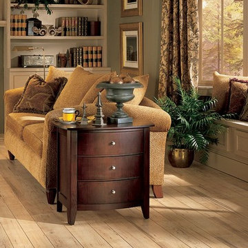 Laminate Flooring/Living Room