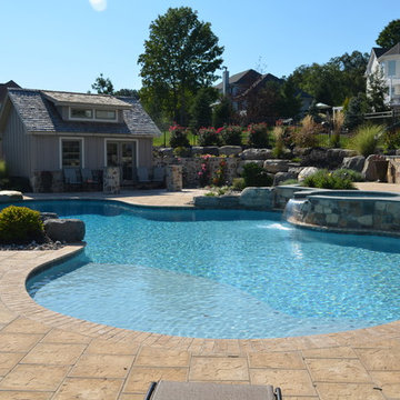 Mediterranean Free Form Swimming Pool with Spa