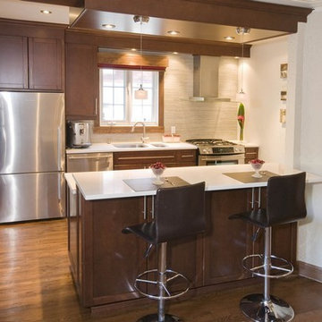 Kitchen, support wall / cuisine et mur porteur Montreal