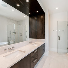 Center master bath