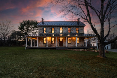 Cottage exterior home photo in Philadelphia