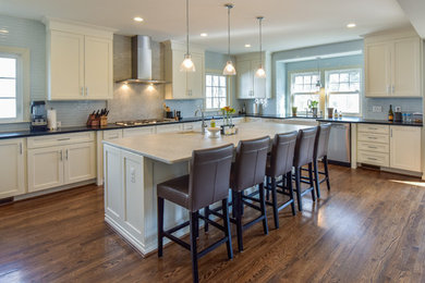 Transitional kitchen photo in DC Metro