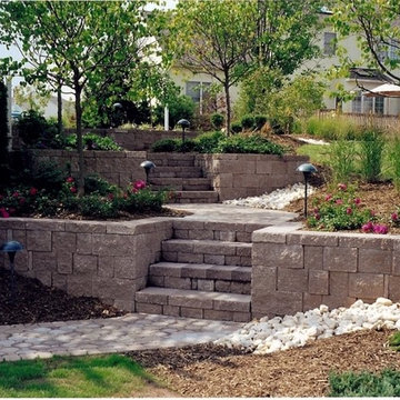 Patio Landscaping - Retaining Wall with Steps