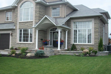 Elegant home design photo in Other