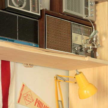 My Houzz: Vintage Collectors' Artfully Curated Walk-Up