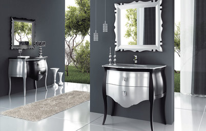 In a luxury bath with 2 vanities