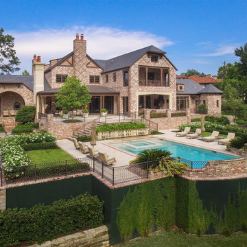 River Oaks