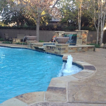 Contemporary Plunge Pool in Roanoke