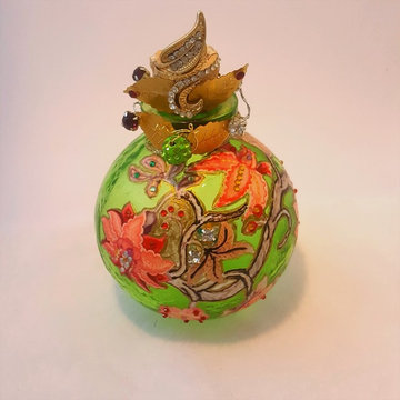 A Jewel in the Garden Perfume Bottle