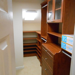 Walk-in in Autumn Cherry; Potomac, MD - Dresser Valets And Organizers