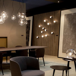 The Globe Pendant Lamp by Oluce - Pendant Lighting