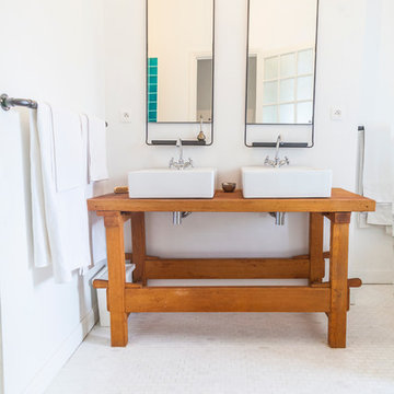 Salle de bain classique dans un appartement haussmmanien