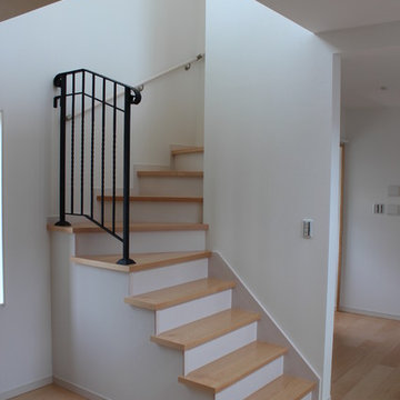 階段手すり 直階段