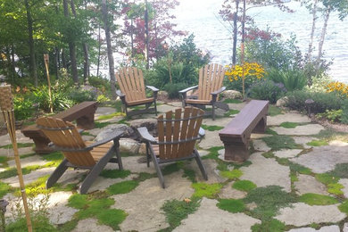 Design ideas for a landscaping in Toronto.