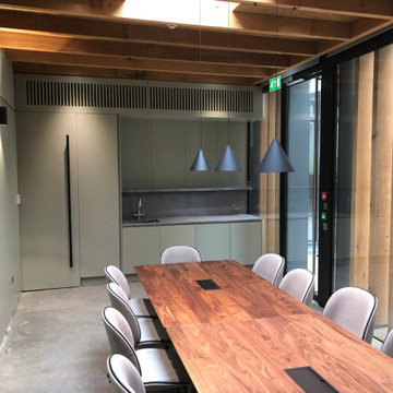 Tea-point / meeting room