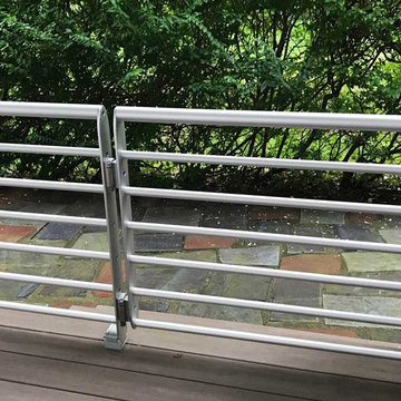 Epulum Railing with a Gate | Complementing Glass Railing