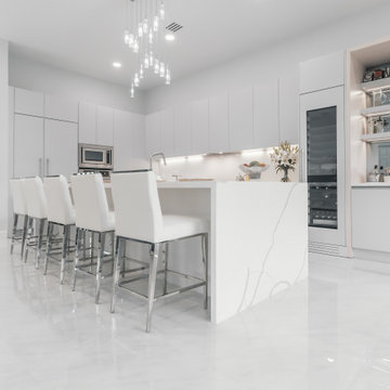 Sleek Elegance - Full Matte Lacquer Kitchen Project