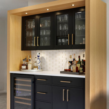Minnetonka Mod Dry Bar