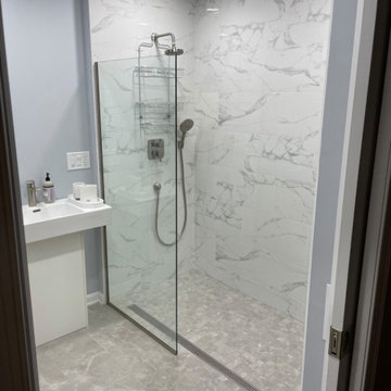 Burke - Linear Drain Bathroom
